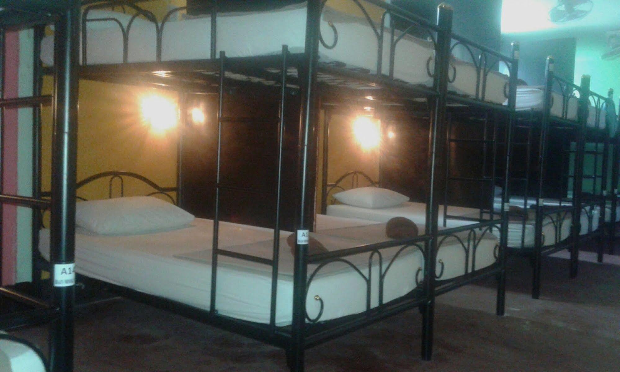 Baan Mook Anda Hostel Ko Lanta Kültér fotó