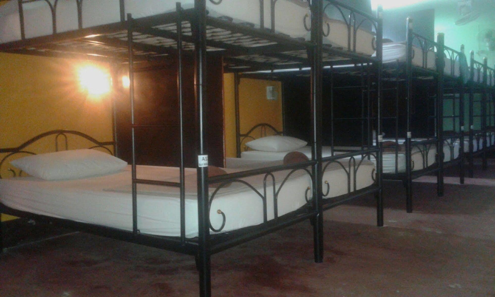 Baan Mook Anda Hostel Ko Lanta Kültér fotó